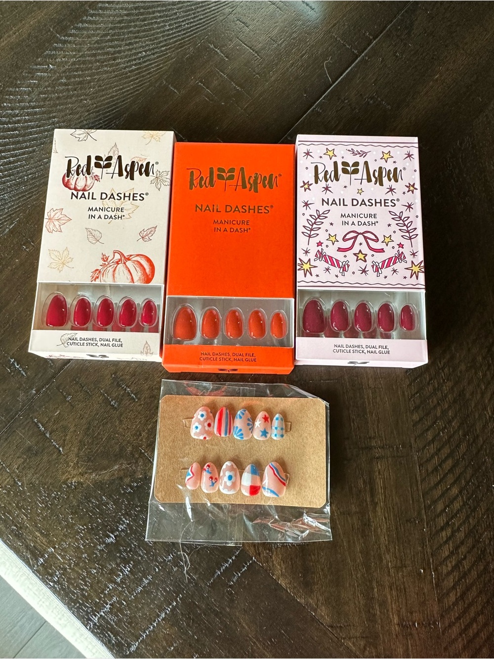 Red Aspen Nail Dashes Press-On Nails NWT set of 4